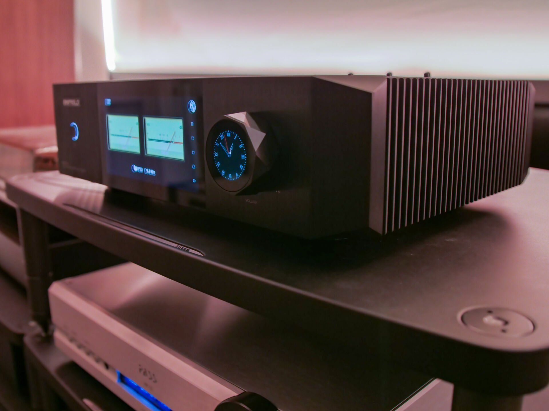 Eversolo DMP-A10 streamer - dac - pre-amp