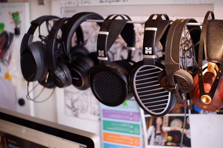 Which headphones are right for me? Which headphones are right for me?