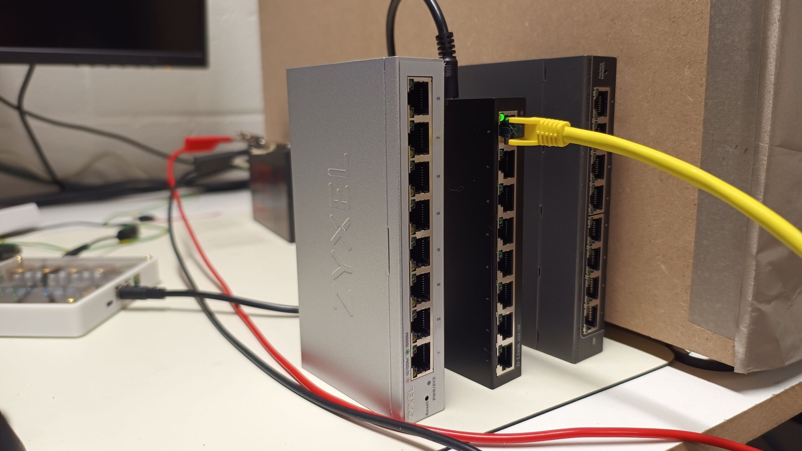 Research – power supplies and filters on network switches Research – power supplies and filters on network switches